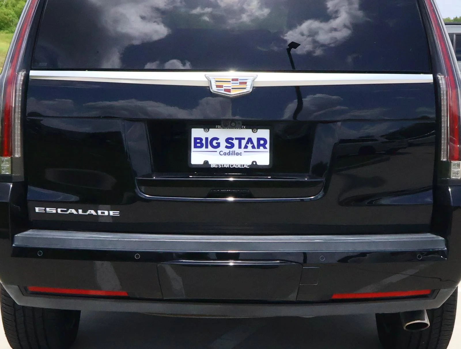 Used 2018 BLACK RAVEN Cadillac Luxury image 9