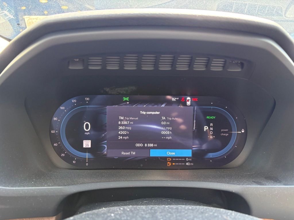 Used 2025 Onyx Black Metallic Volvo T8 Plus image 13