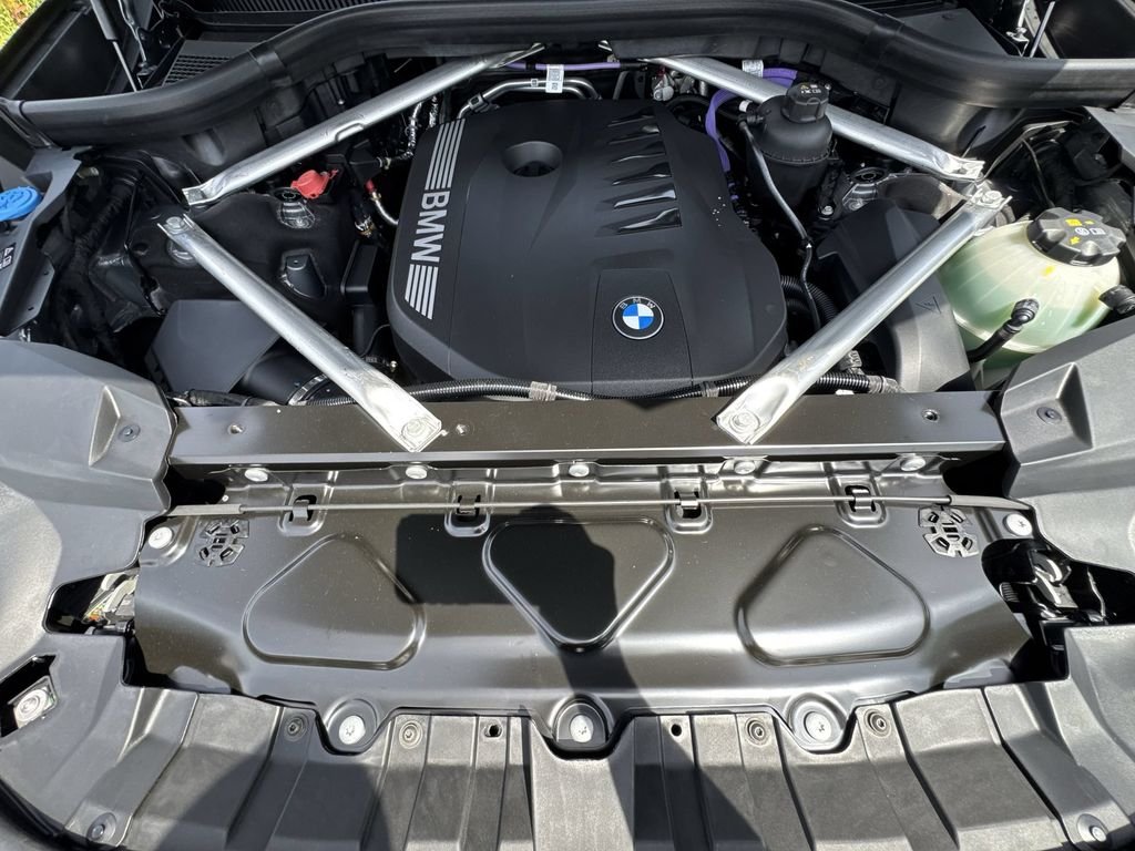 New 2027 Gray BMW xDrive40i image 18