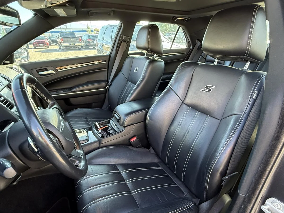 Used 2021 Black Chrysler S V6 Awd image 13