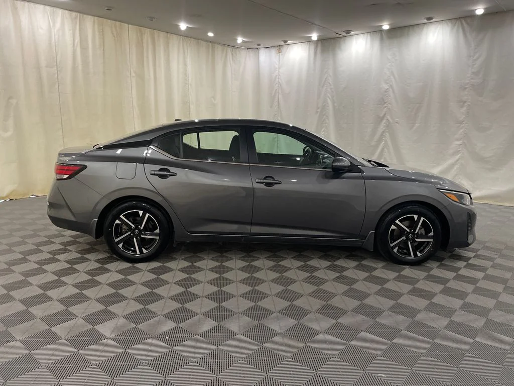 Certified Used 2025 Gun Metallic Nissan SV image 5