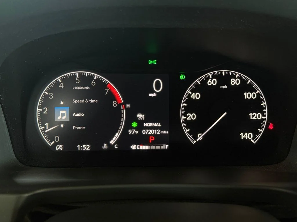 Used 2024 White Honda RTL image 19