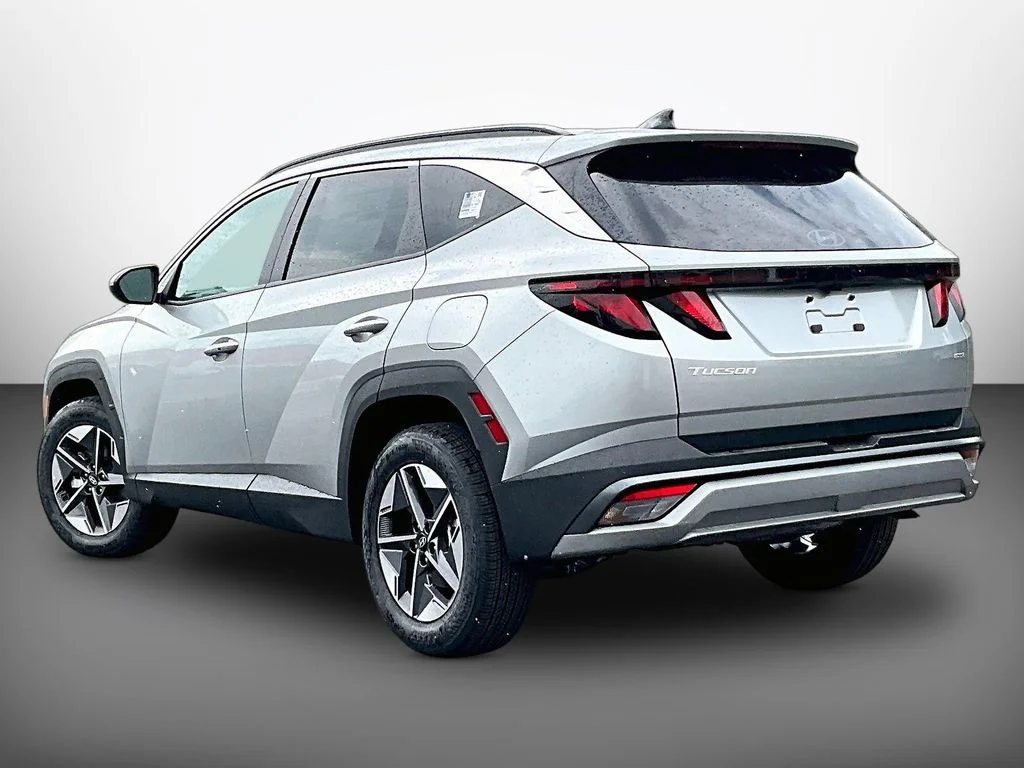 New 2026 Silver Hyundai SEL image 3
