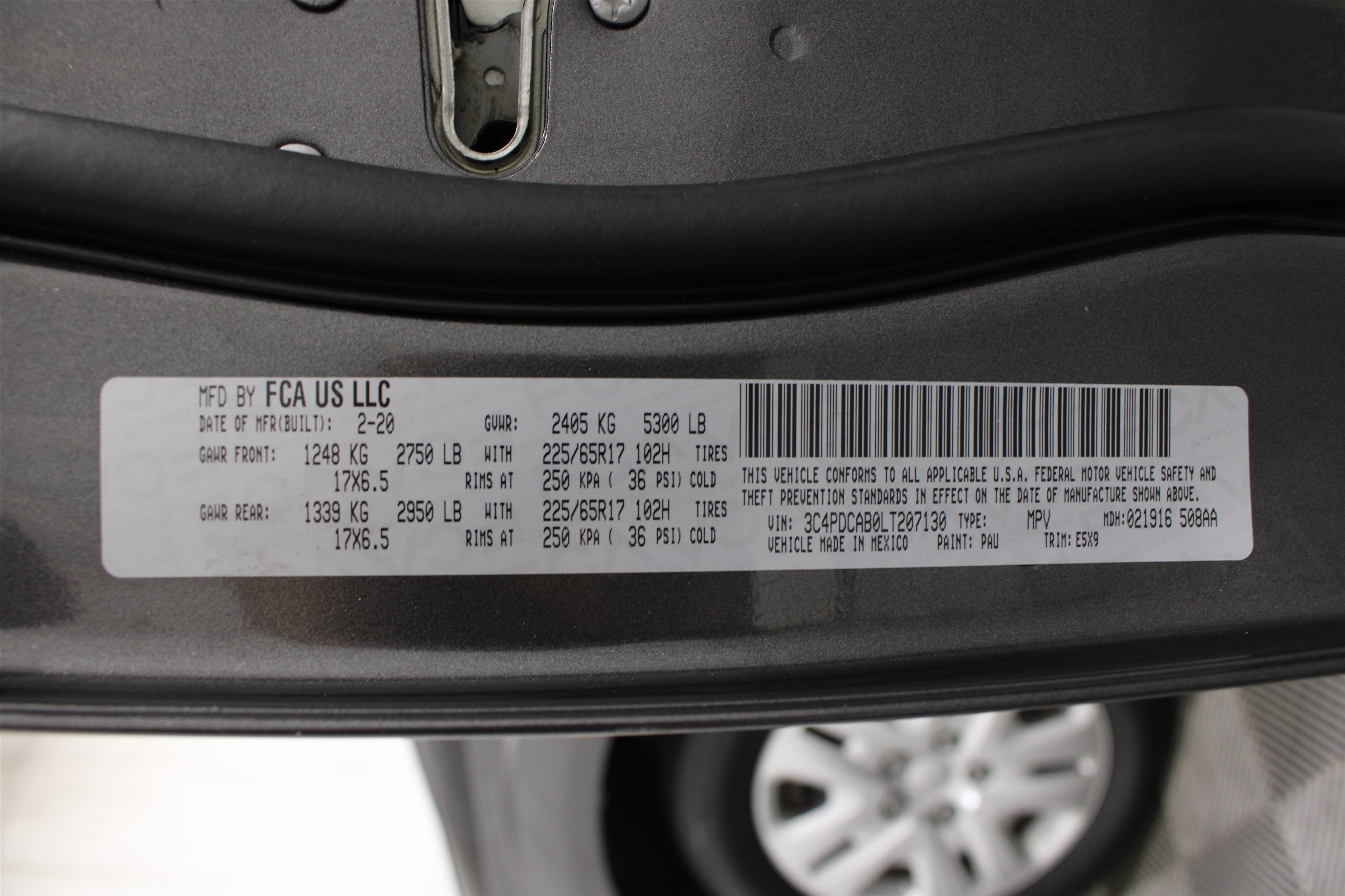 Used 2020 Granite Pearlcoat Dodge SE Value image 36