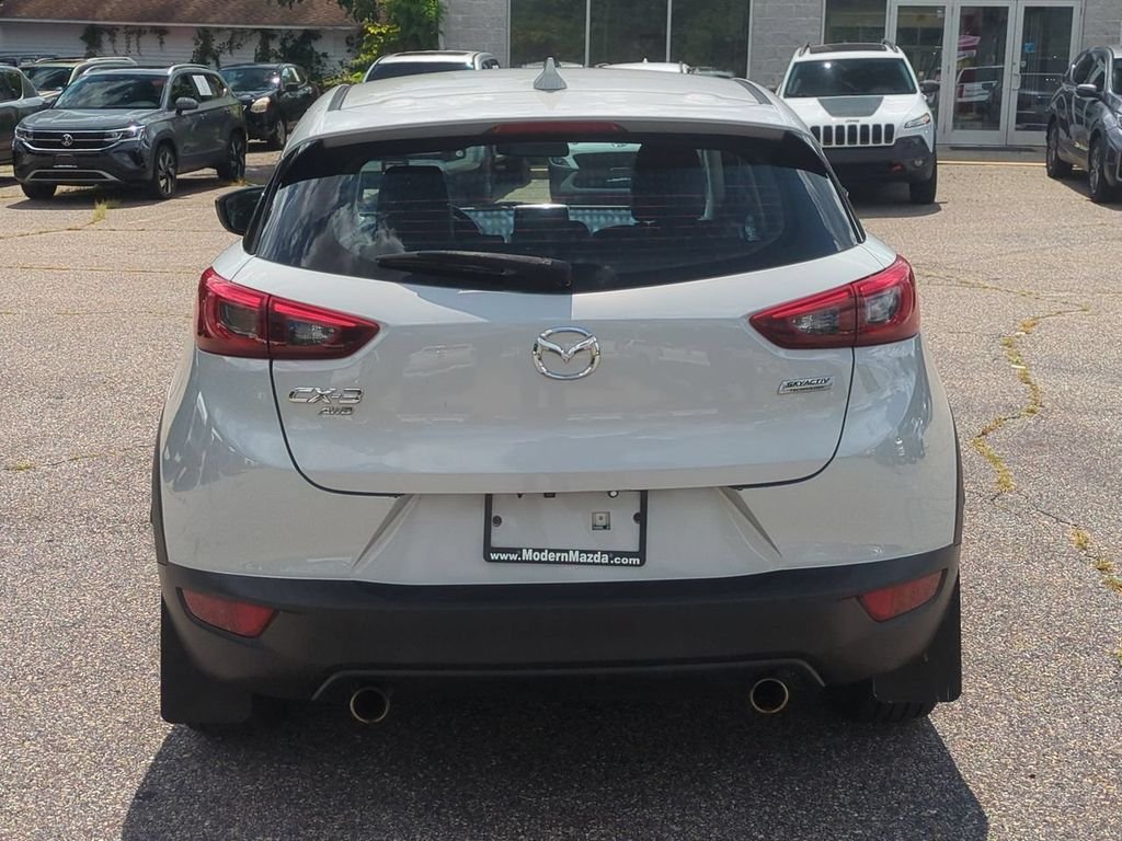 Used 2016 White Mazda Touring image 5