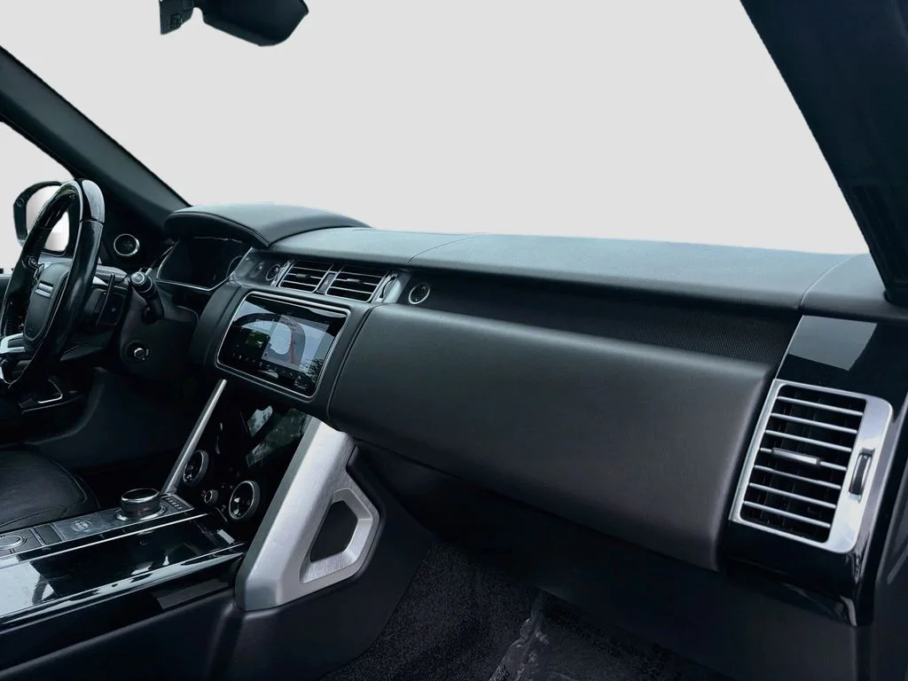 Used 2020 Black Land Rover HSE image 33