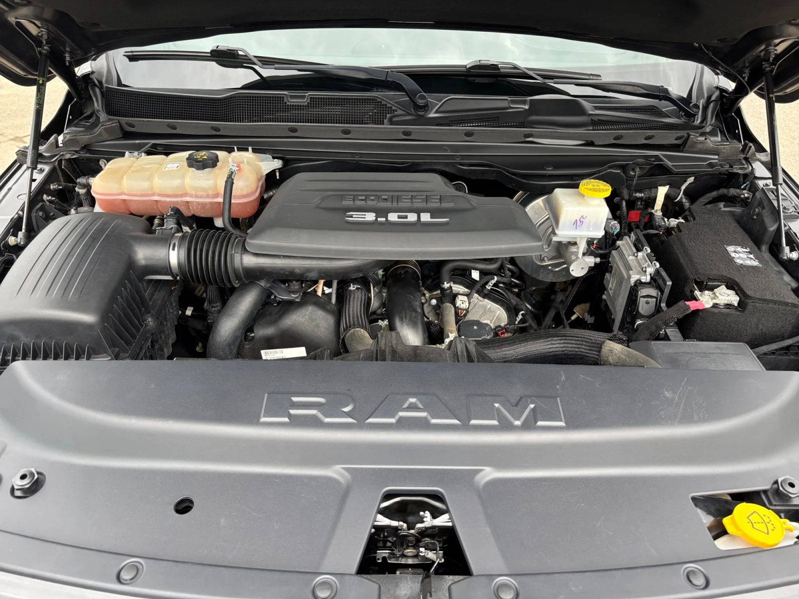 Used 2020 Black Ram Laramie image 20
