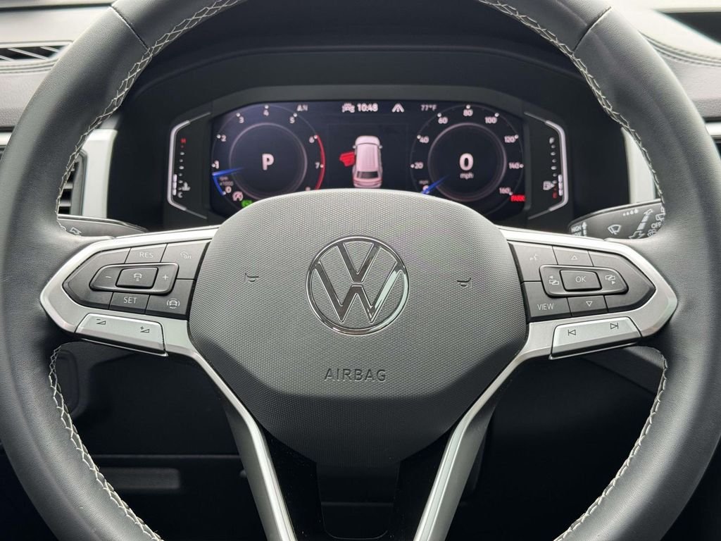 2023 Volkswagen Atlas SE w/Tech - Photo 18