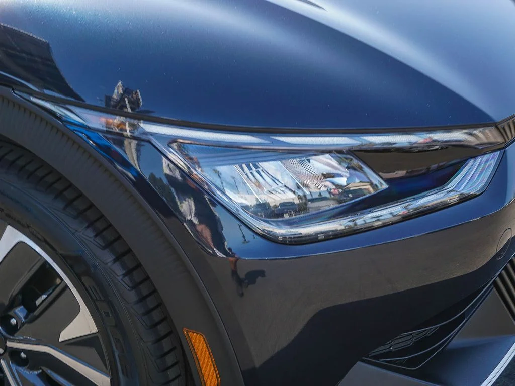 Certified Used 2023 Blue Kia Light image 10