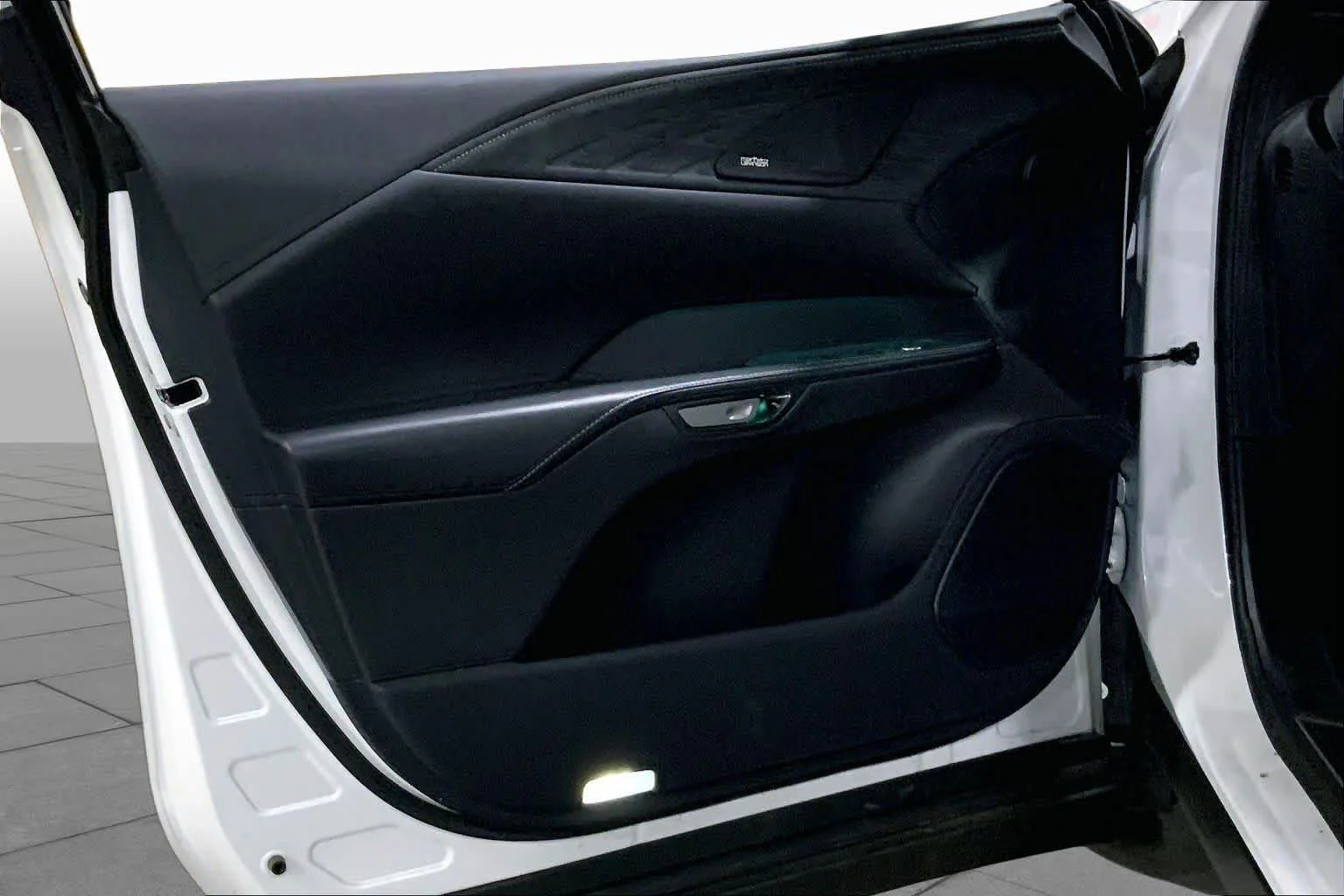 Certified Used 2025 EMINENT WHITE PEARL Lexus Luxury image 22