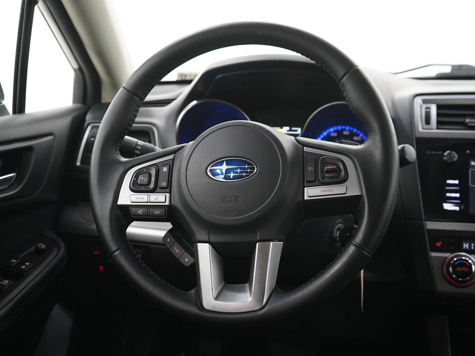 Used 2016 Crystal White Pearl Subaru 2.5i Premium image 17