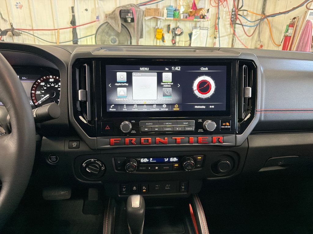 Used 2025 Black Nissan PRO-4X image 25