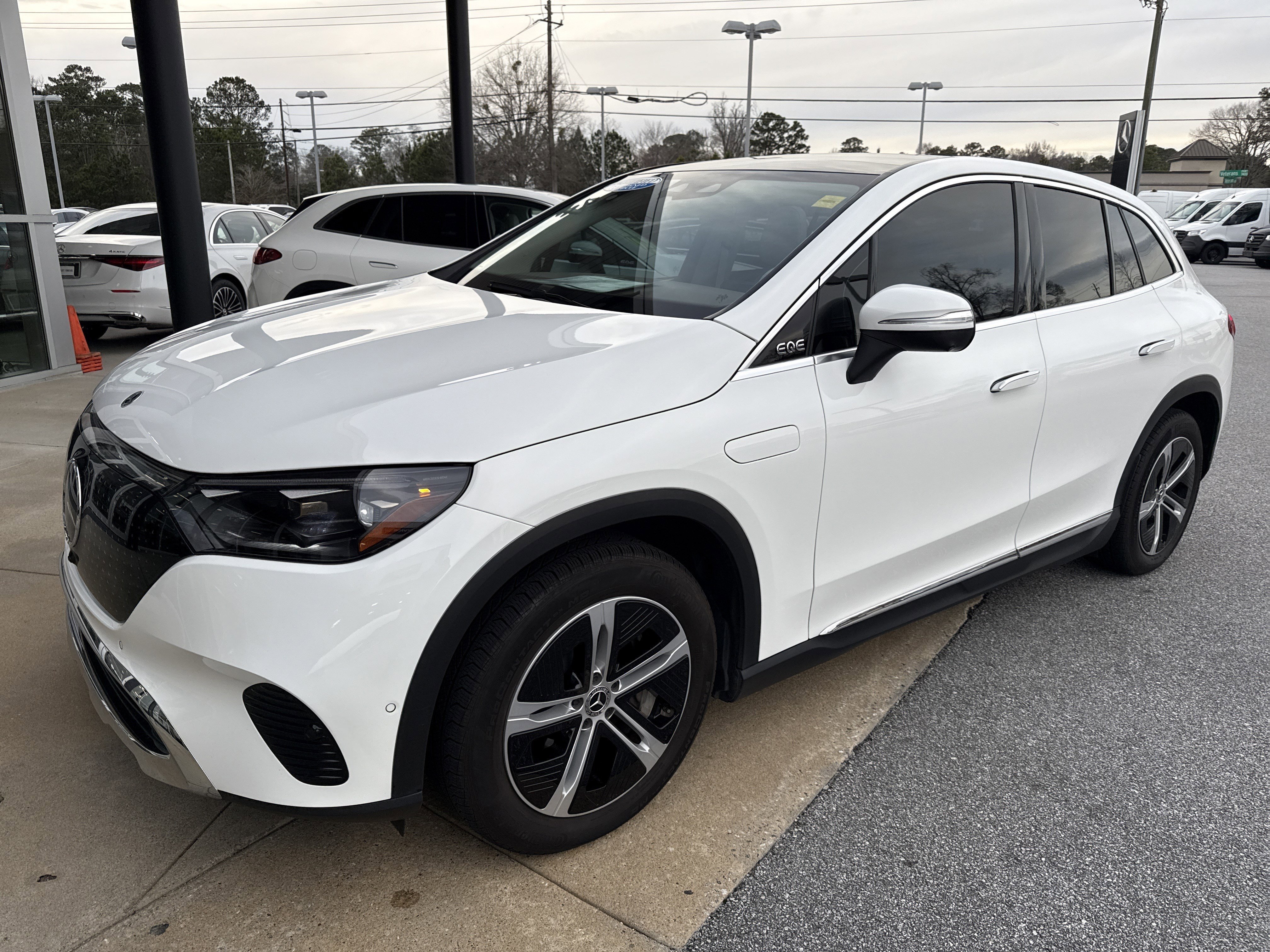 2023 Mercedes-Benz EQE SUV Base