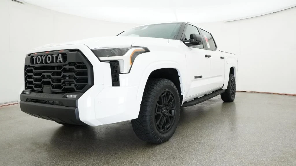 New 2026 Ice Cap Toyota SR5 image 2