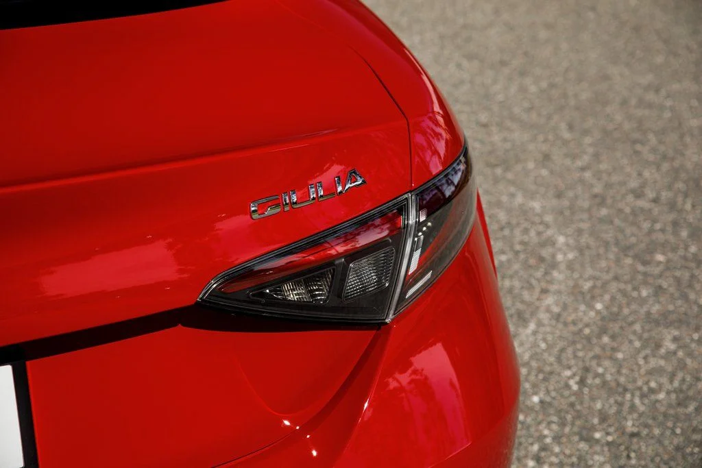 2025 Alfa Romeo Giulia Intensa - Photo 11