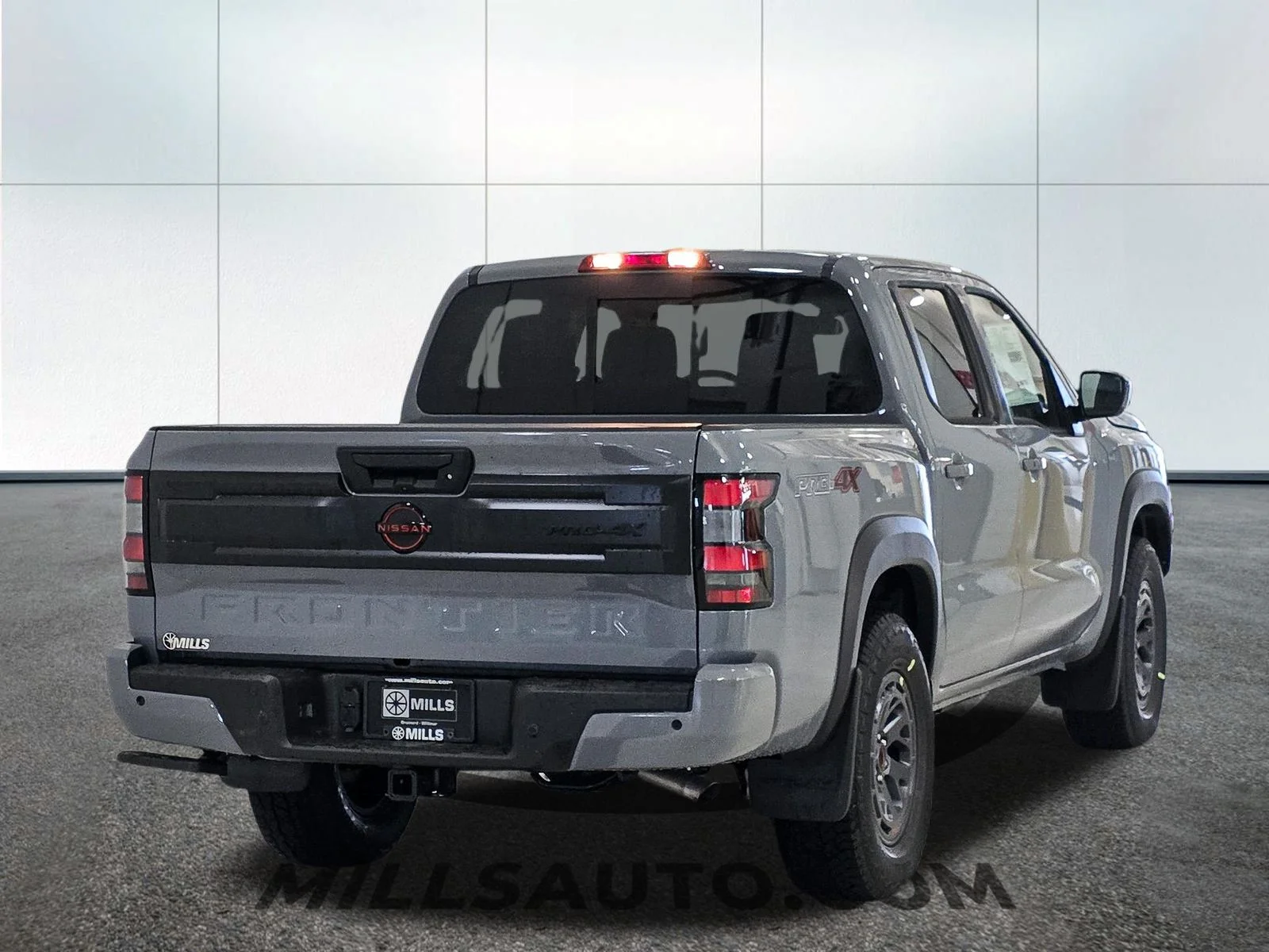 New 2026 Boulder Gray Pearl Nissan Crew Cab PRO-4X® image 7