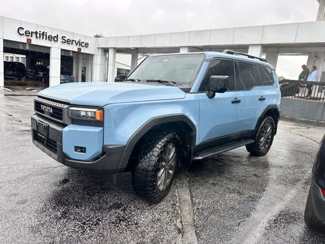 Used 2025 Blue Toyota  image 7
