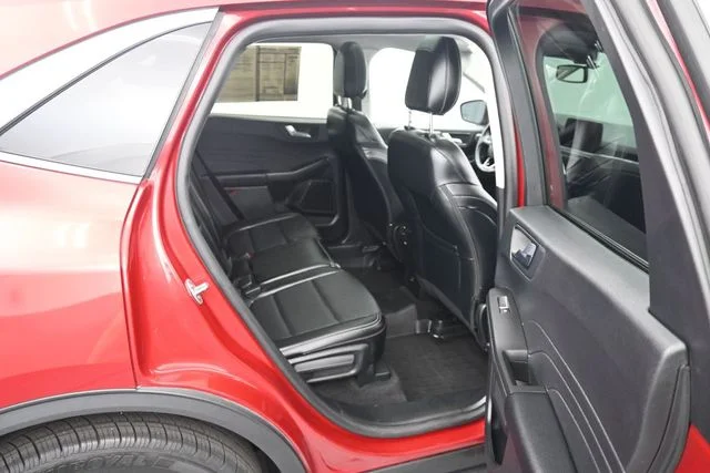 Used 2022 Red Ford Titanium image 13
