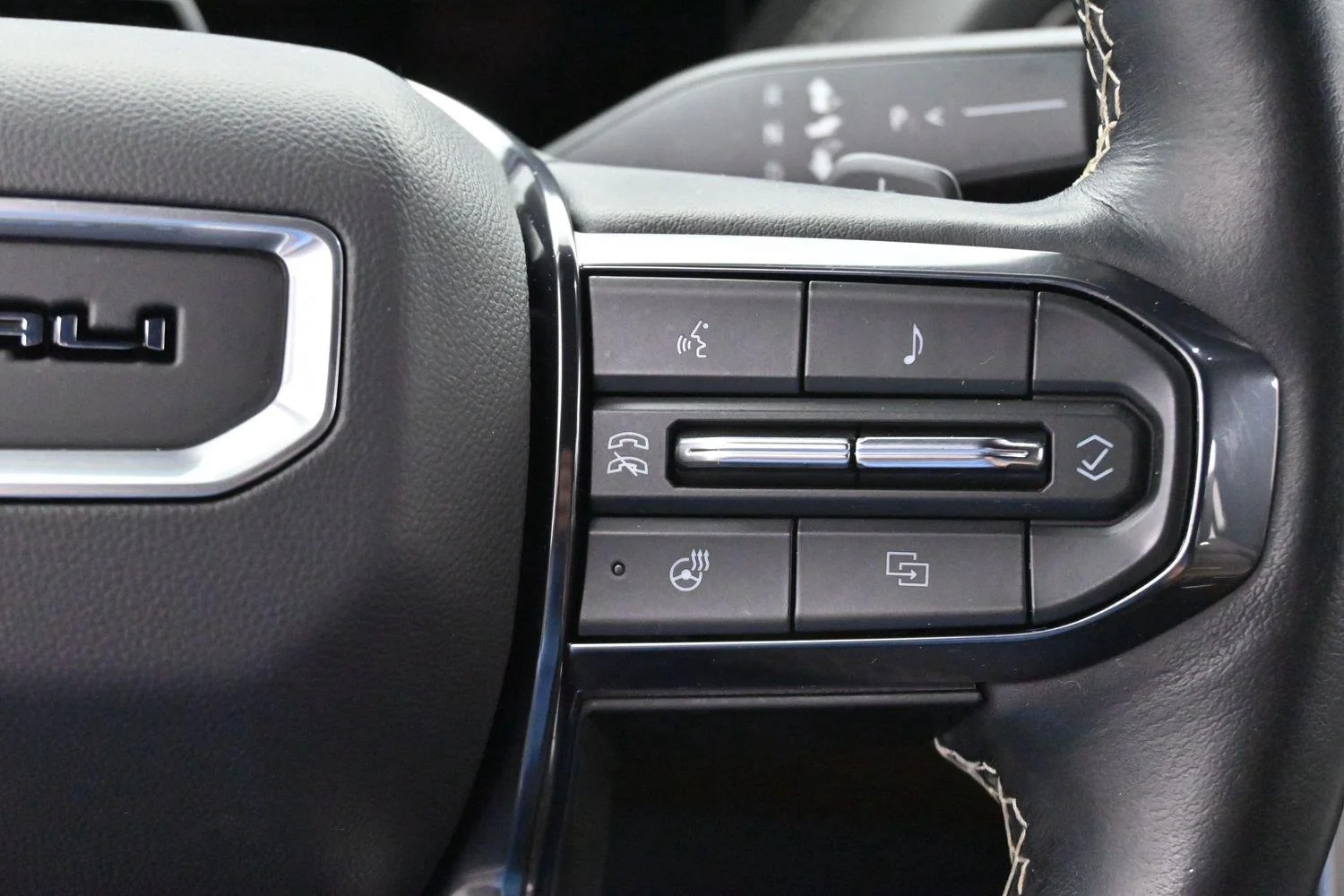 Used 2025 Titanium Rush Metallic GMC Denali Ultimate image 22