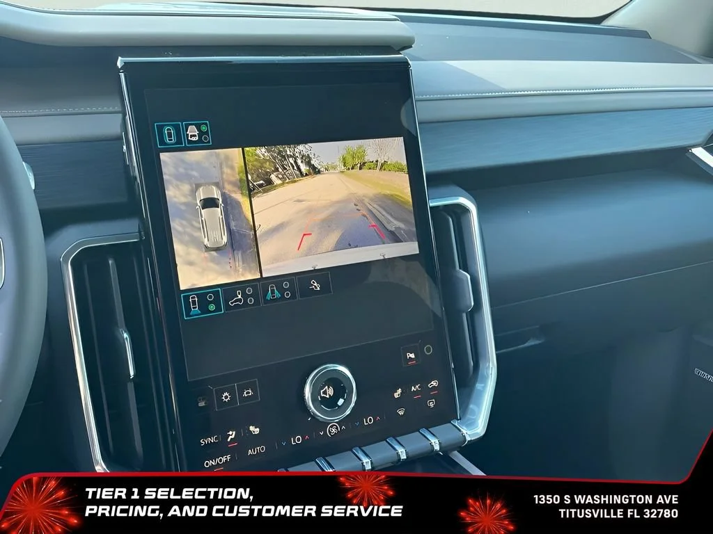 New 2026 Glacier White Tricoat GMC Elevation image 35