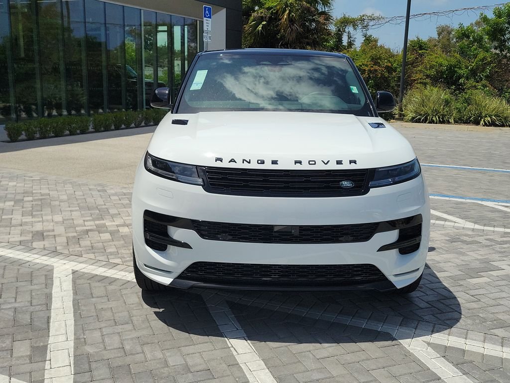 New 2026 Fuji White Land Rover Dynamic SE image 8