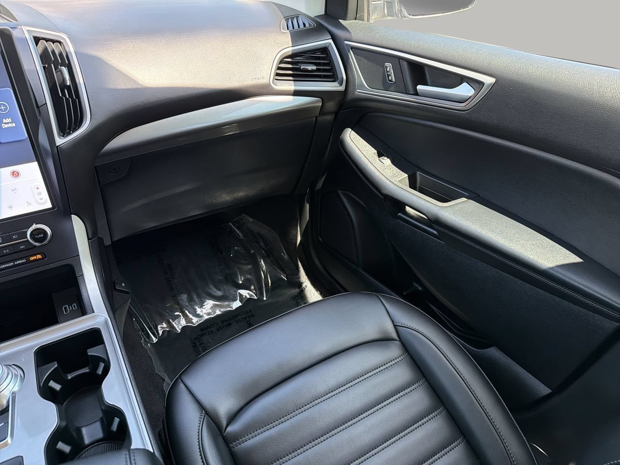 Used 2023 Black Metallic Ford SEL image 16