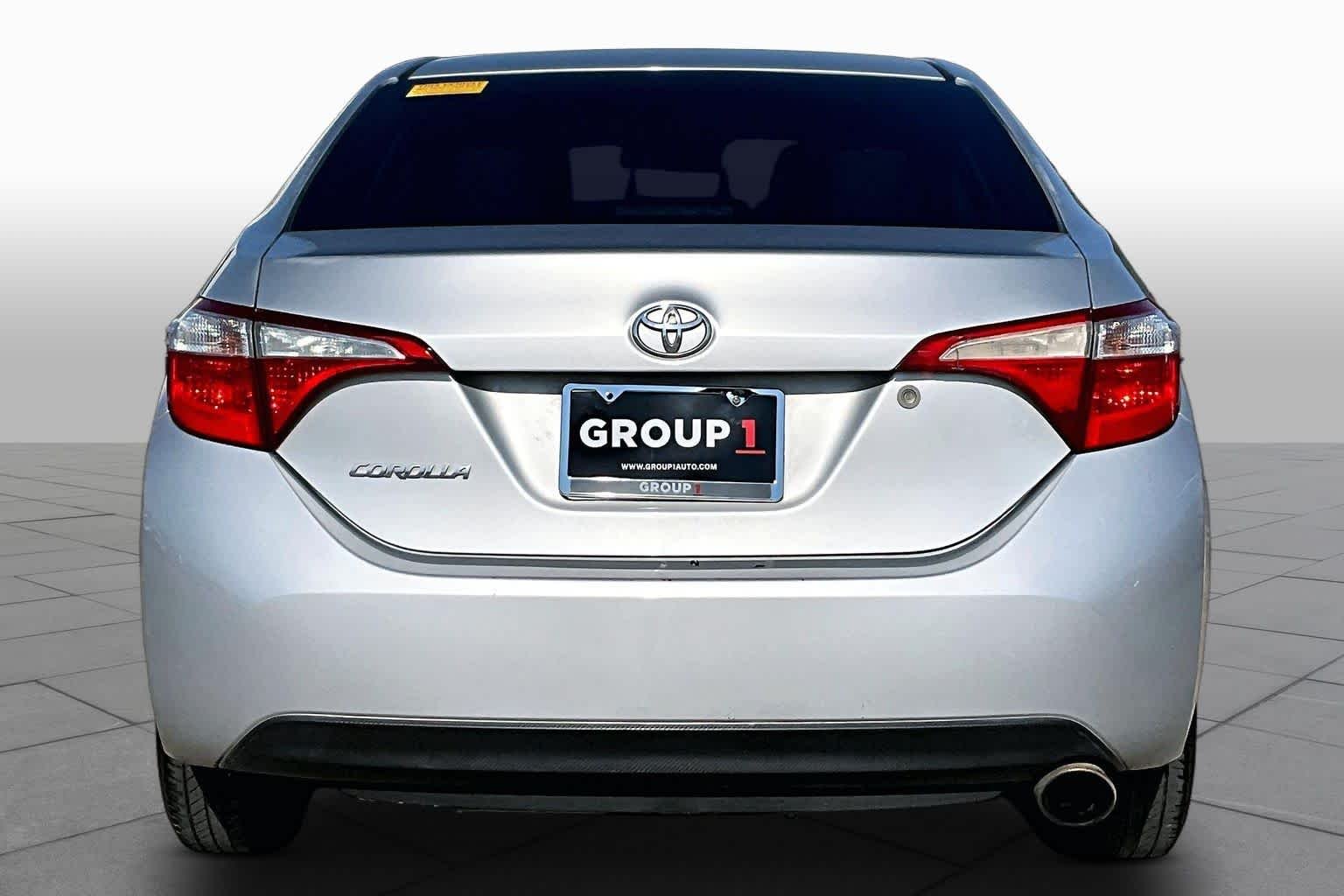 Used 2016 Classic Silver Metallic Toyota L image 5