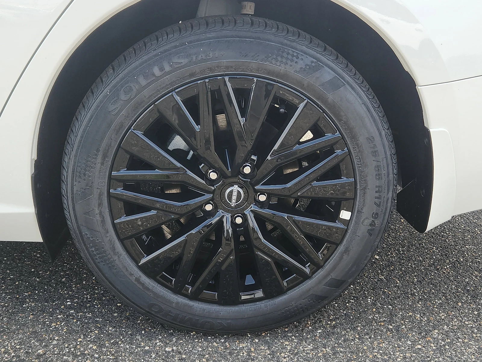 New 2026 White Nissan 2.5 SV image 7