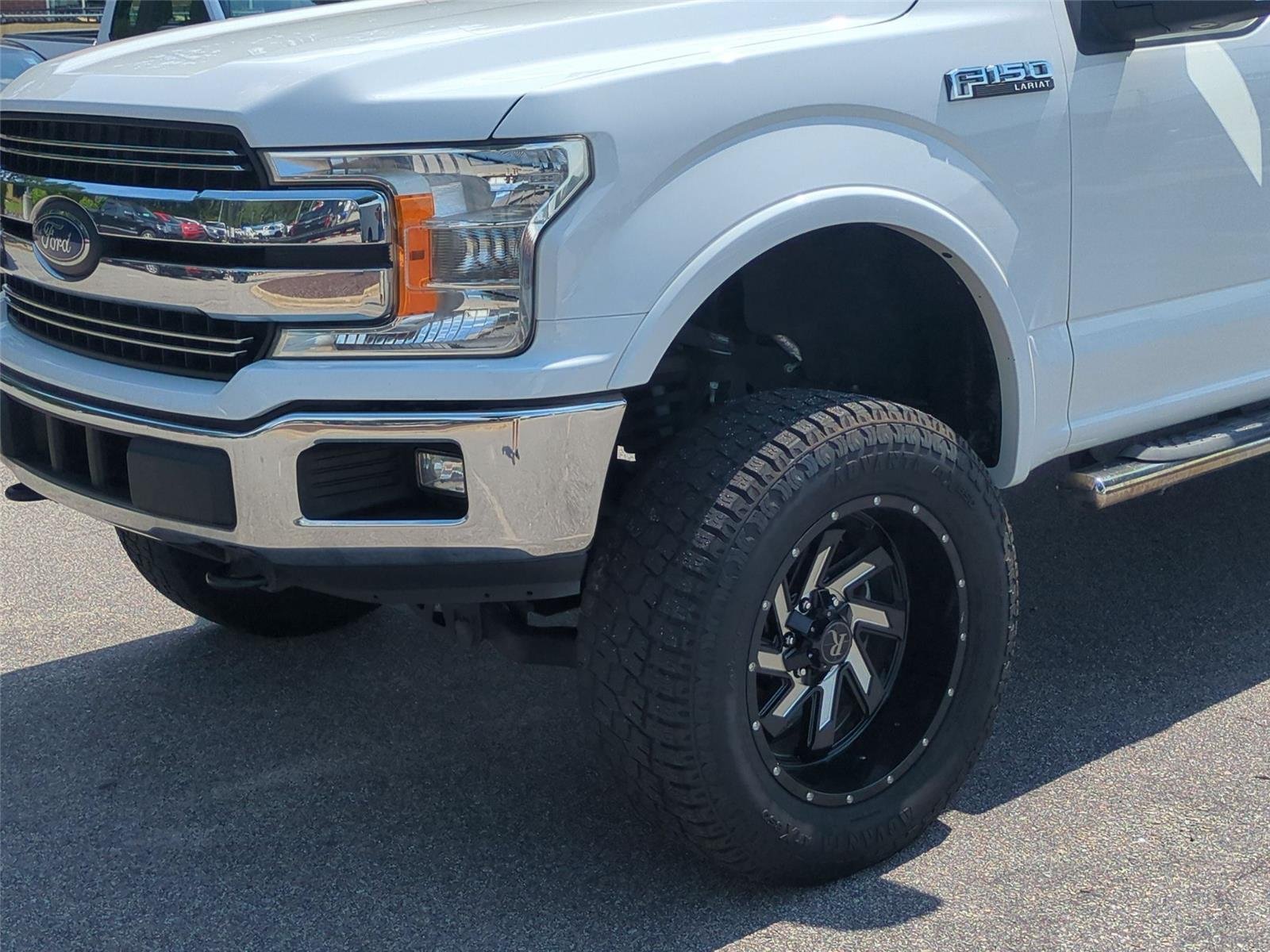 Used 2020 Oxford White Ford LARIAT image 9