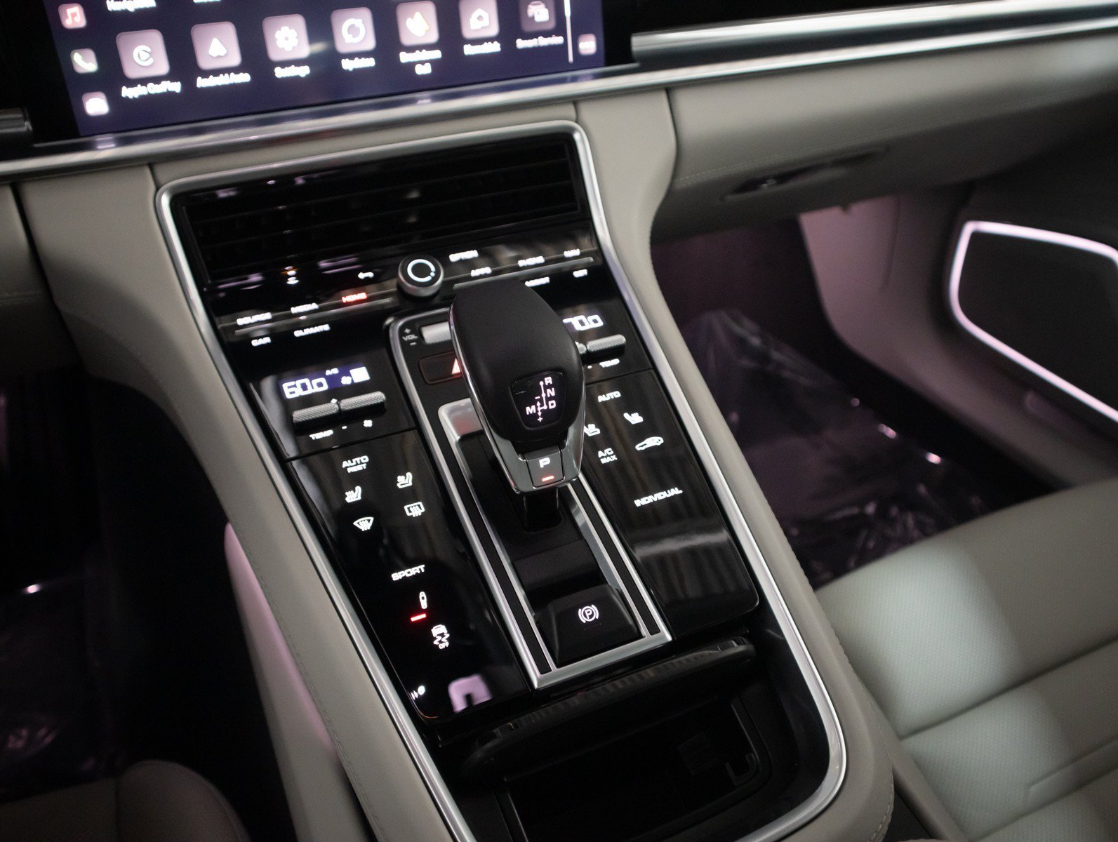 Certified Used 2023 White Porsche 4 image 19