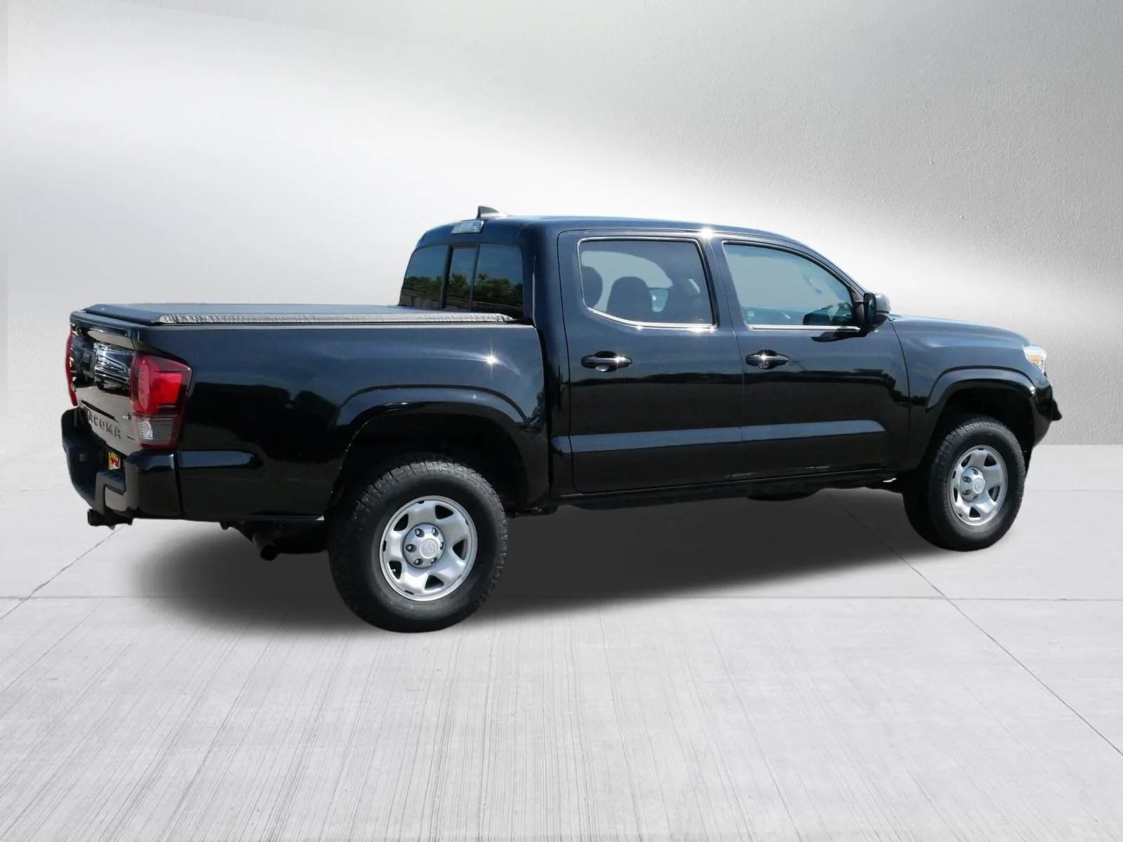 Used 2021 Midnight Black Metallic Toyota SR image 7