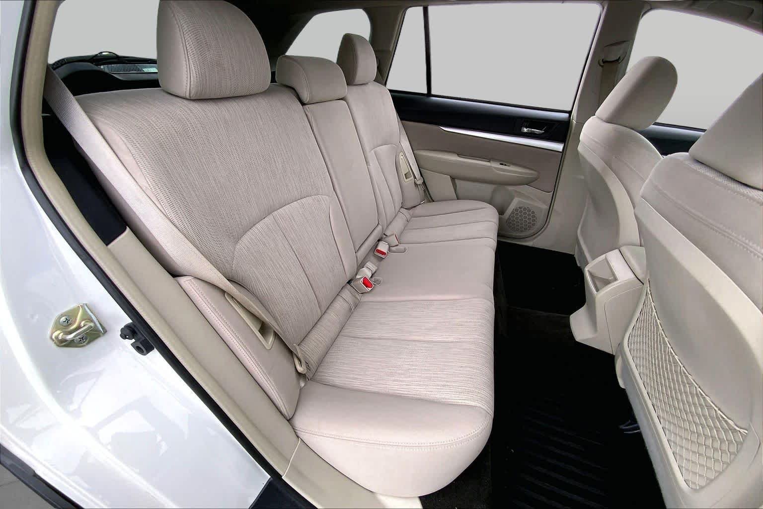 Used 2014 Satin White Pearl Subaru 2.5i Premium image 19