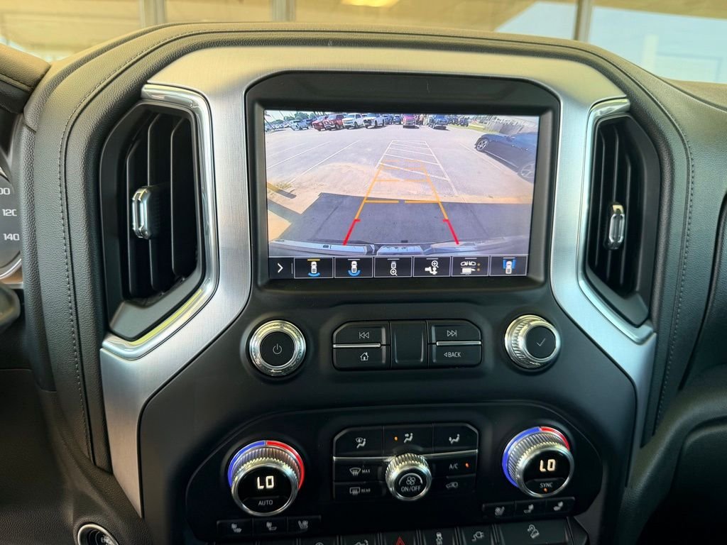 Used 2019 White GMC SLT image 28