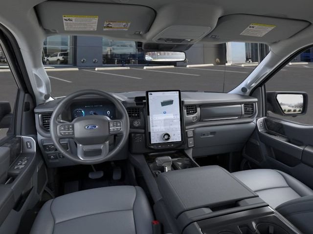 2025 Ford F-150 Lightning Flash - Photo 31