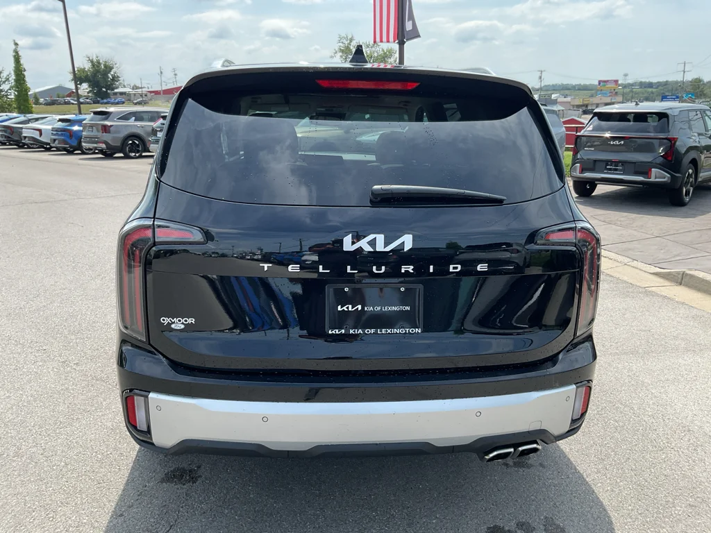 Used 2024 Ebony Black Kia SX image 9