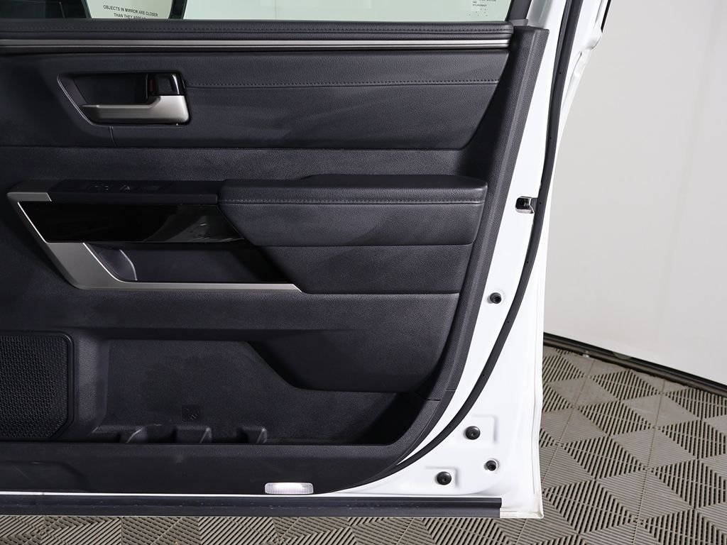 2023 Toyota Tundra Limited - Photo 16