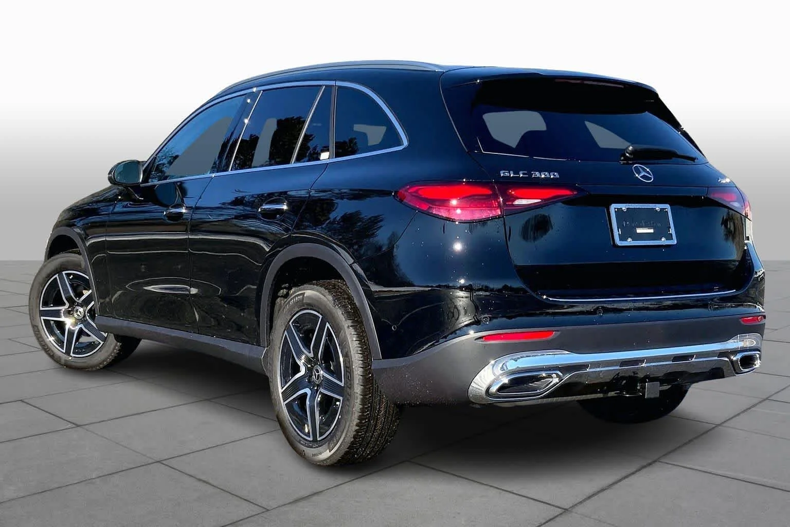 Used 2026 Black Mercedes-Benz GLC 300 image 16