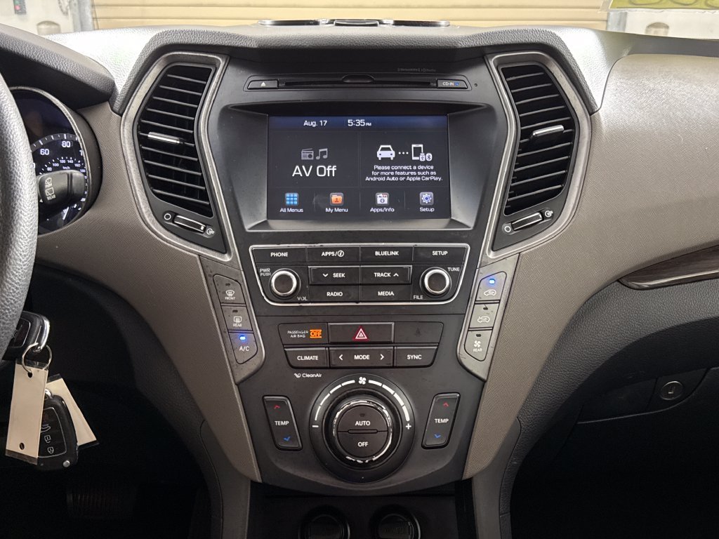 Used 2018 Gray Hyundai SE image 17