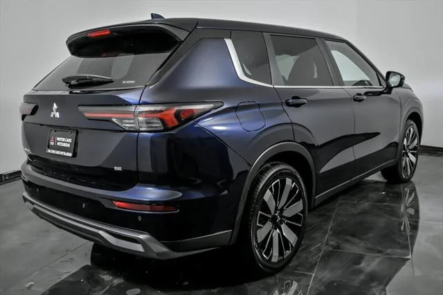 New 2026 Cosmic Blue Metallic Mitsubishi SE 1.5T S-AWC image 8