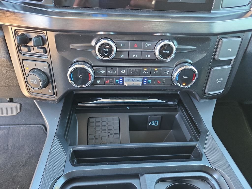 New 2026 Agate Black Metallic Ford F-250® Lariat® image 22
