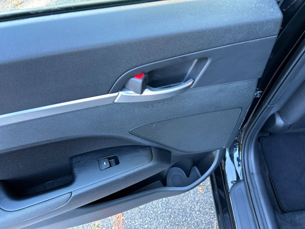 Used 2019 Black Hyundai Value Edition image 26
