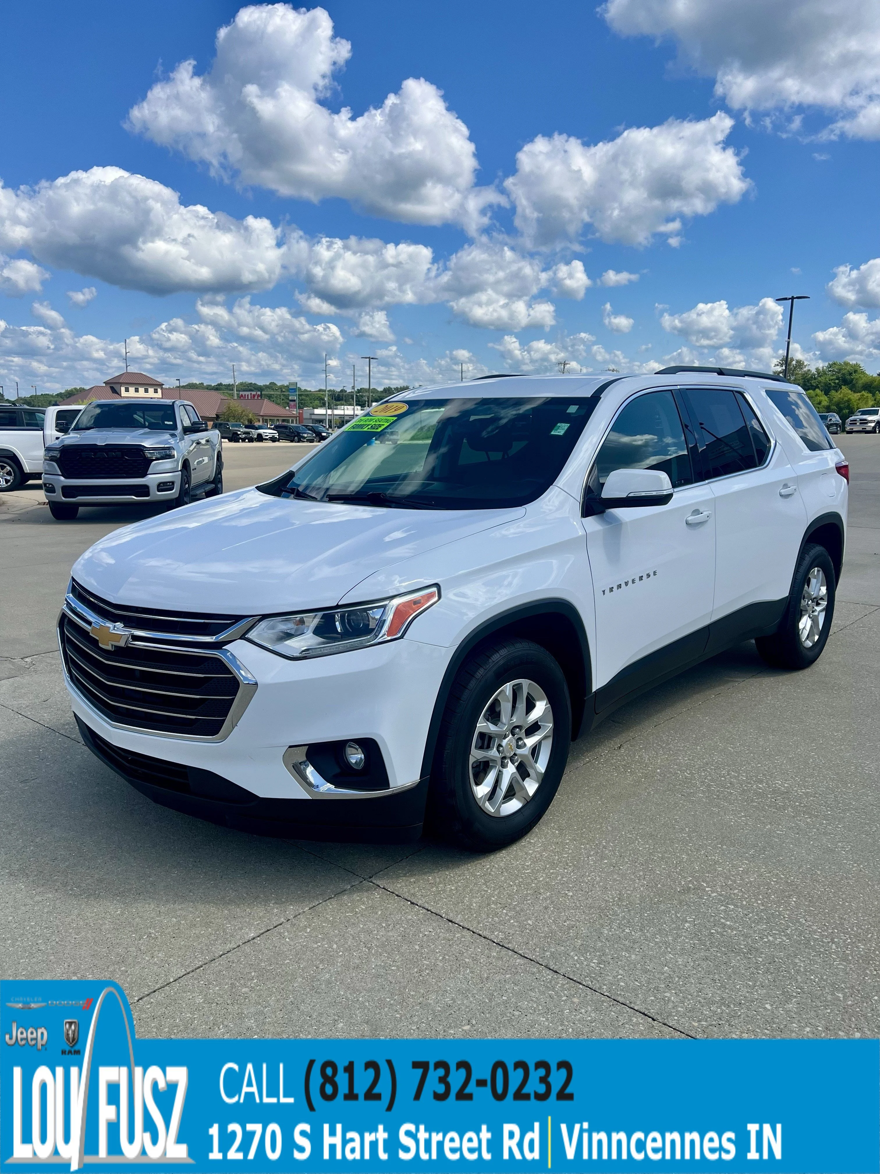Used 2019 Summit White Chevrolet LT Cloth image 3