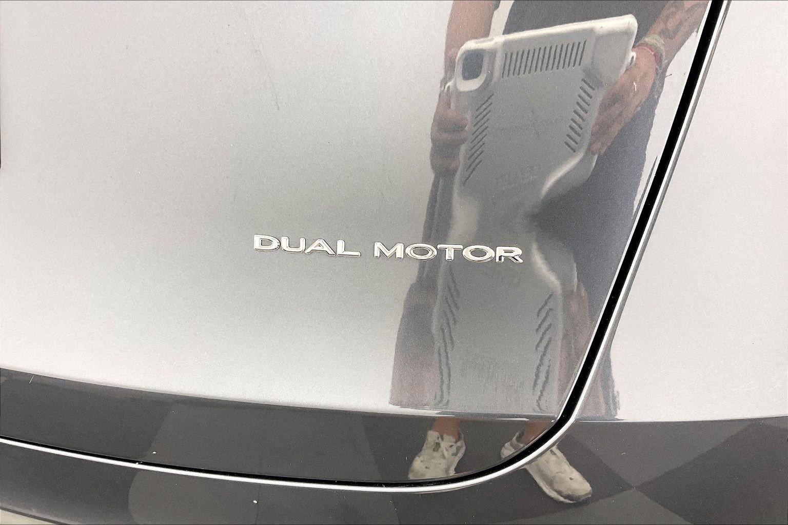 Used 2023 Midnight Silver Metallic Tesla Long Range image 7