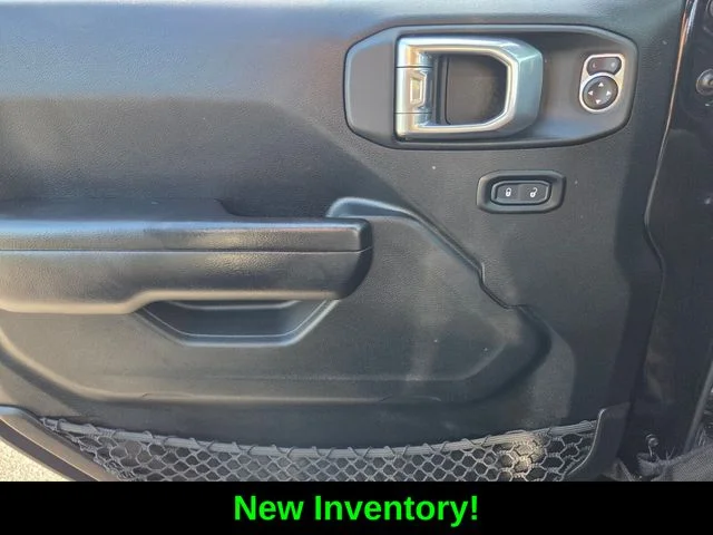 Used 2021 Black Jeep Sport image 21