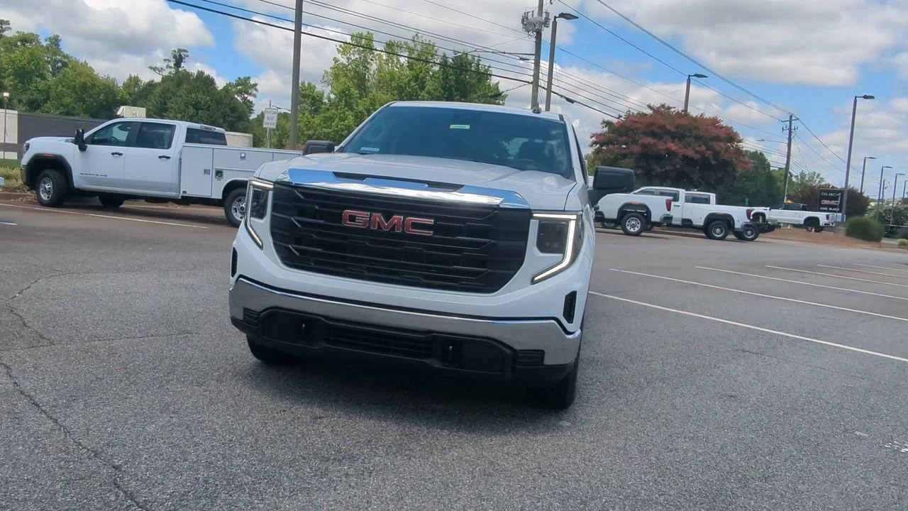 New 2026 Summit White GMC Pro image 3