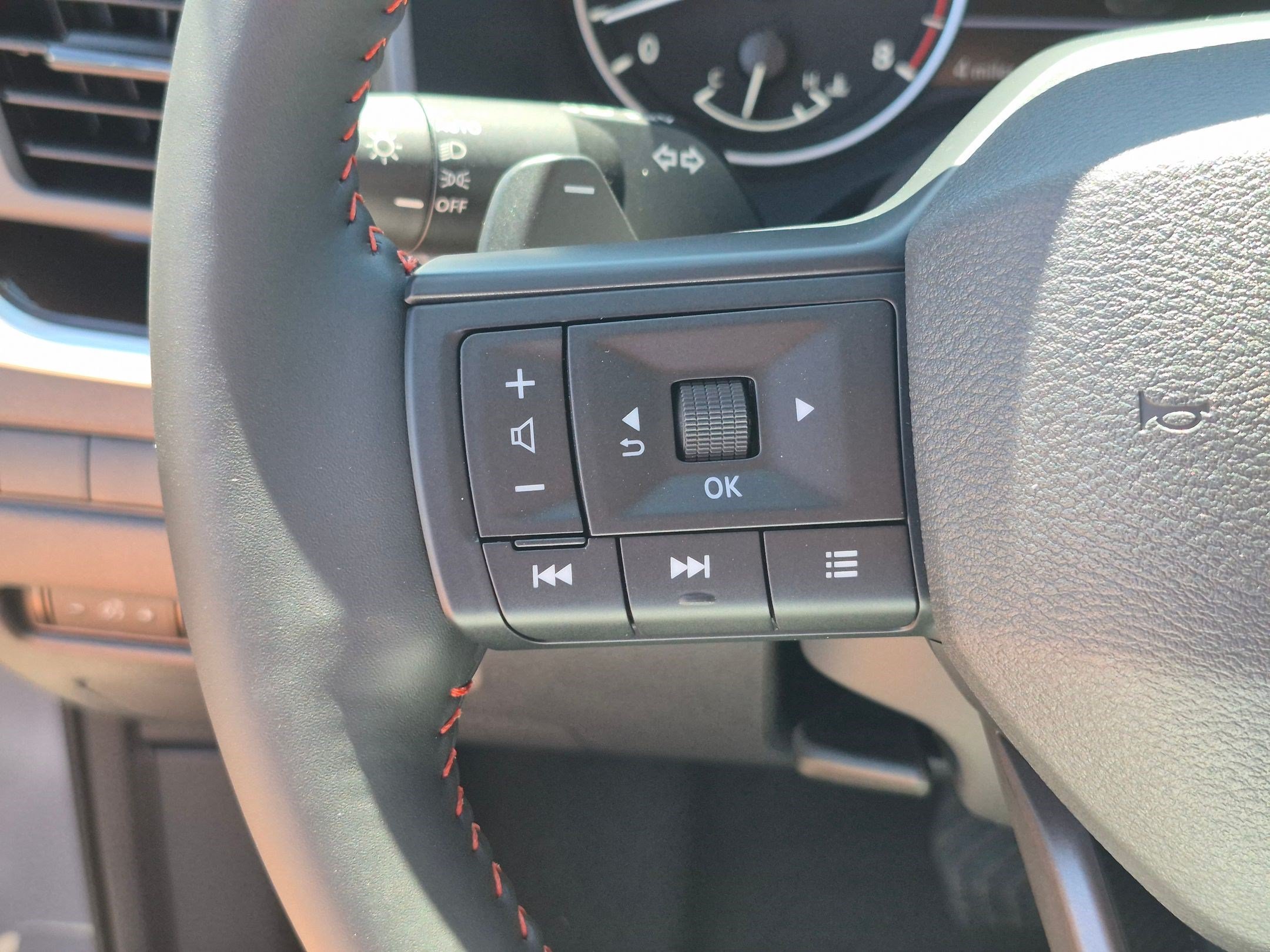 New 2026 Boulder Gray Pearl Nissan Rock Creek® image 15
