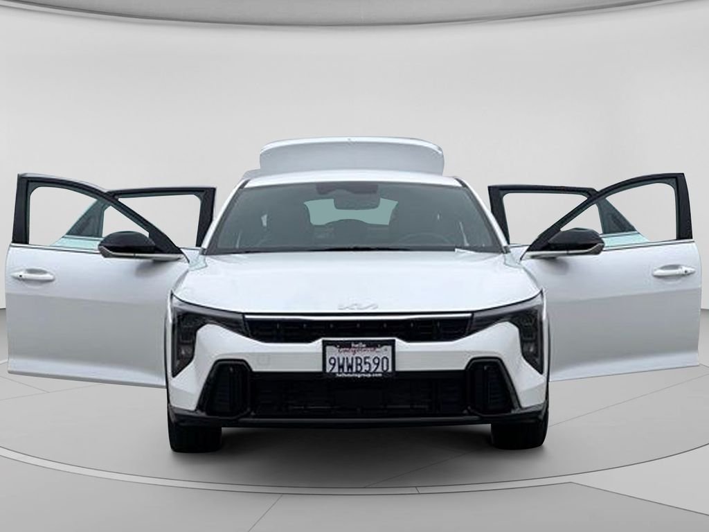 Used 2025 Snow White Pearl Kia GT-Line image 29