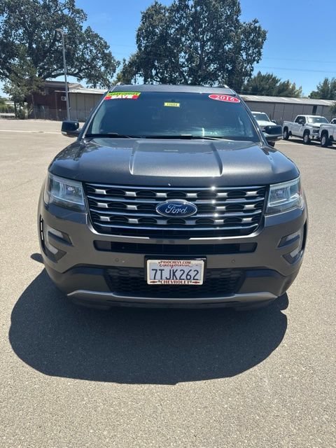 Used 2016 Magnetic Metallic Ford XLT image 6