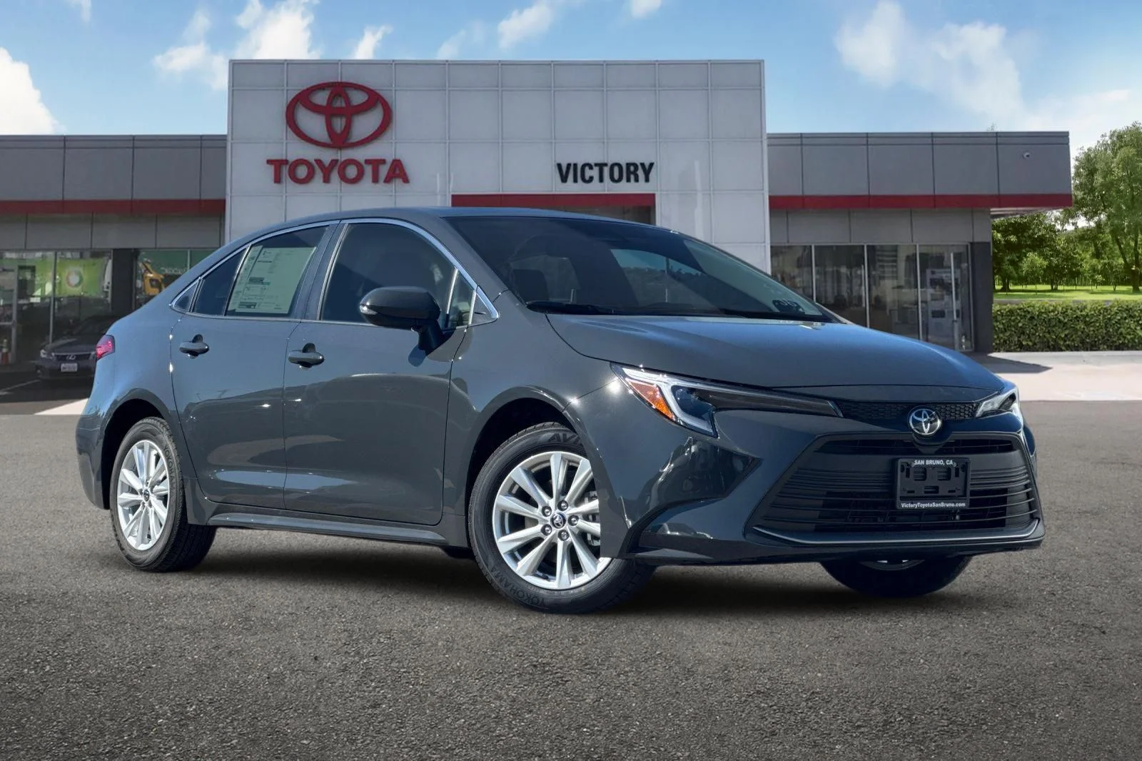 New 2026  Toyota XLE image 2