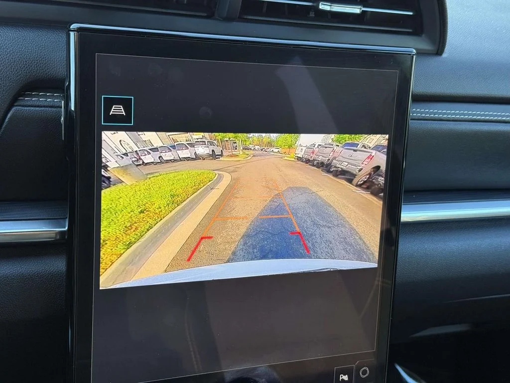 Used 2026 White GMC Elevation image 31